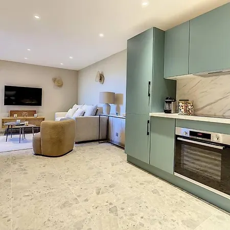 Eden Parc-apartment 5*-swimming-pool-saint-tropez Apartmán