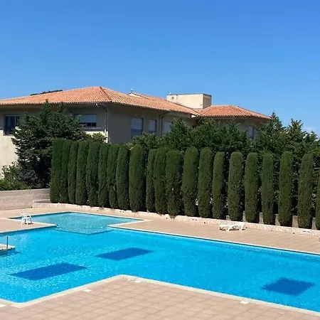 Eden Parc-apartment 5*-swimming-pool-saint-tropez
